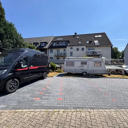 Buer-city Josef Mit Klimaanlage, Balkon Und Parkplatz Lägenhet
